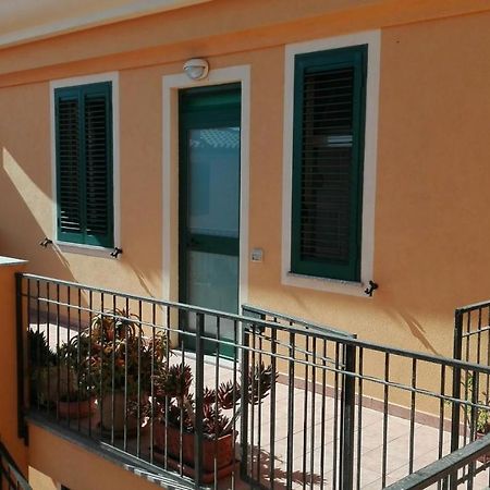 Appartamento In Paese A Santa Teresa Di Gallura Kültér fotó